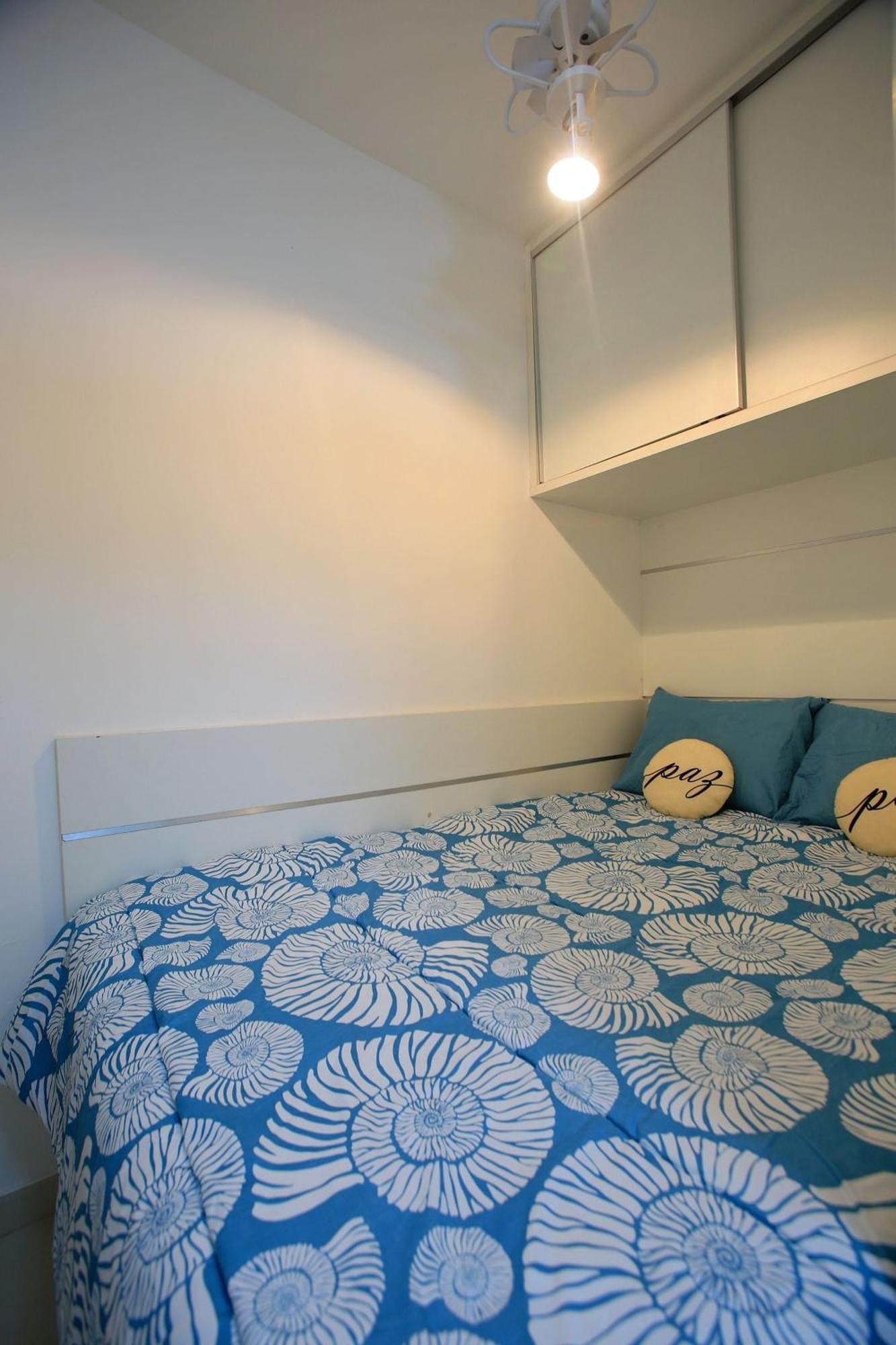 Apartamento 50 M Da Do Rj, 2 Quartos Sendo Que 1 Com Ar Condicionado ,cozinha ,2 Banheiros, Garagem Wi Fi